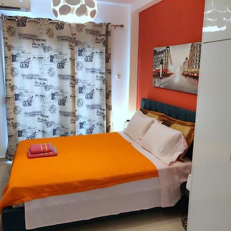 Ferienwohnung Luxury Studio In The Center Of Larissa Exterior foto